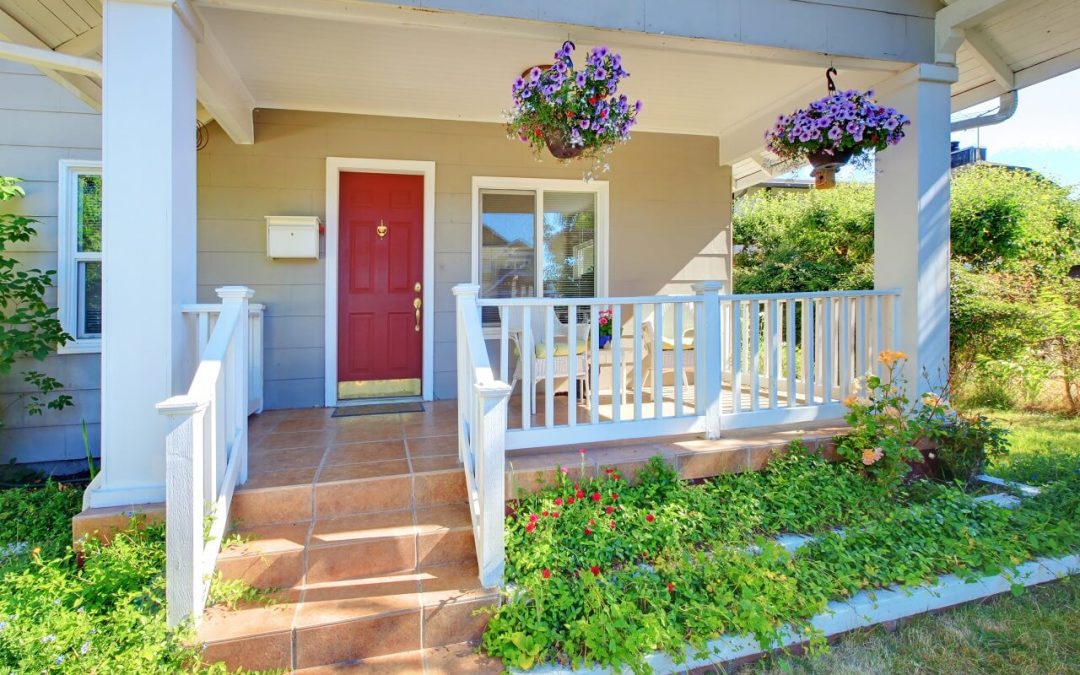 4 Ways to Improve Curb Appeal Before Selling